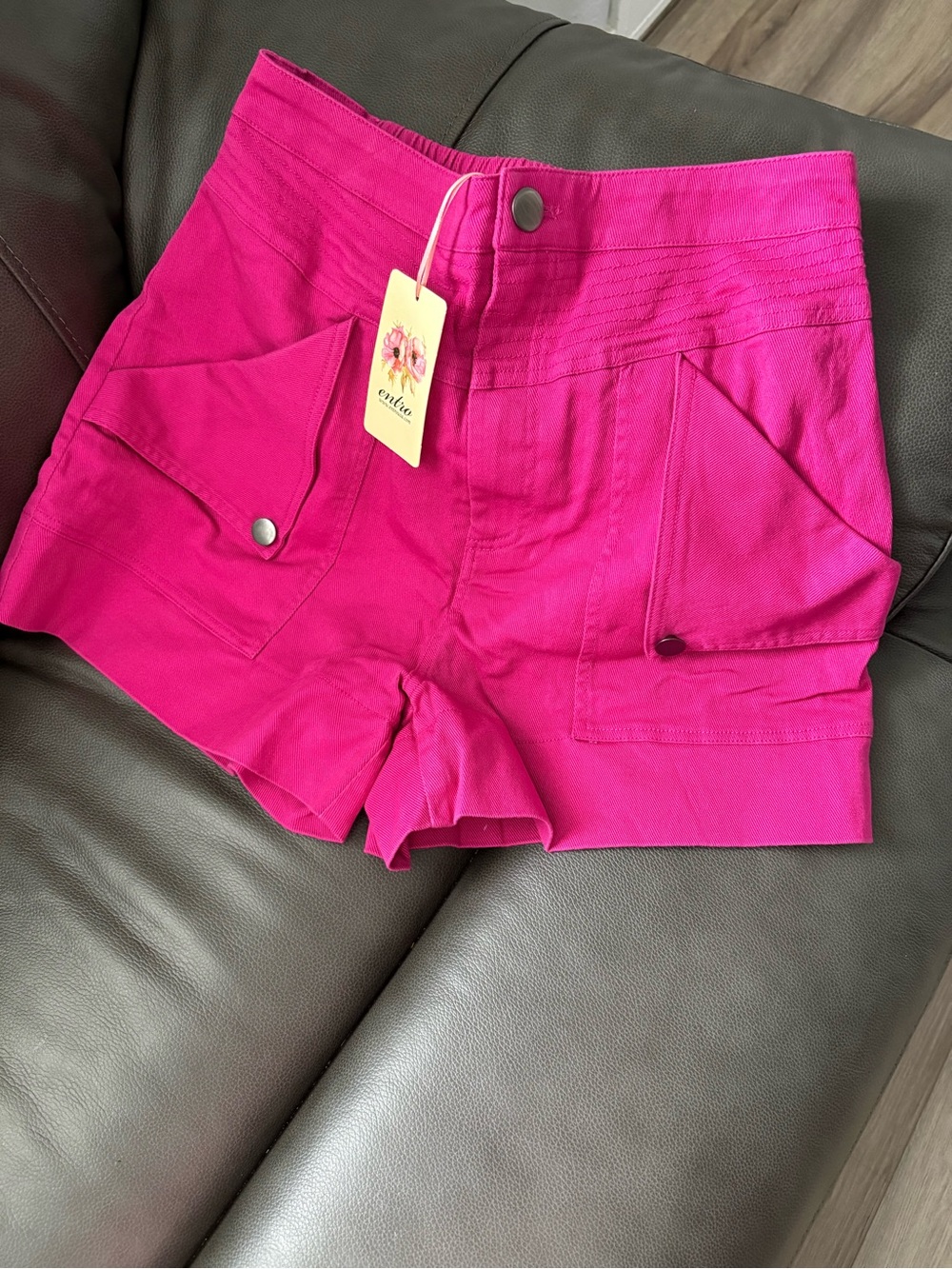 ❤️ NEW entro Hot Pink High-Waist Utility Shorts